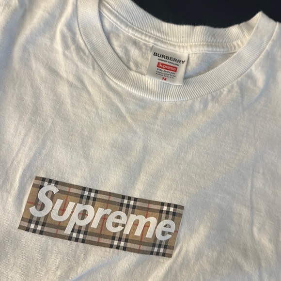 SUPREME/Burberry box logo tee - Picture 3 of 3
